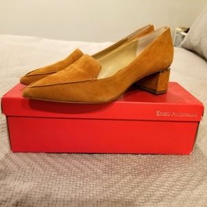 Women's pumps